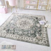 柔らかタッチのアンティーク柄フランネルラグ／カメオ（190×190） ラグ(正方形) 画像1