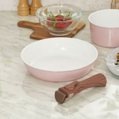 ホワイト&ピンクのＩＨフライパン（２６ｃｍ） フライパン 画像1