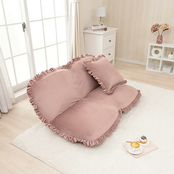 ロベルタガンドルフィ 新品未使用 フリルにリボン クッション.ティッシュカバー 直送】くすみダスティカラーのフリル付クッション｜かわいいお姫様